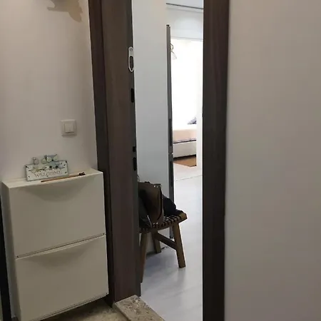 Site Ici Daire, Karsiyaka Sahile Yakin , Lux ,ferah 1+1 Studio. Lägenhet