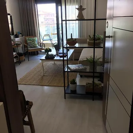 Site Ici Daire, Karsiyaka Sahile Yakin , Lux ,ferah 1+1 Studio. * إزمير