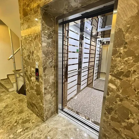 Site Ici Daire, Karsiyaka Sahile Yakin , Lux ,ferah 1+1 Studio.