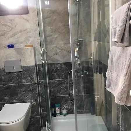 Site Ici Daire, Karsiyaka Sahile Yakin , Lux ,ferah 1+1 Studio.