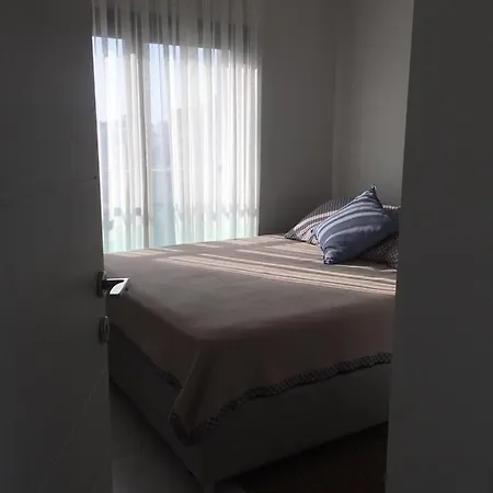 شقة Site Ici Daire, Karsiyaka Sahile Yakin , Lux ,ferah 1+1 Studio. *