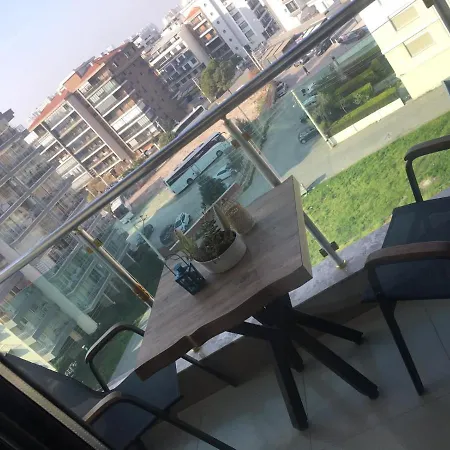 شقة Site Ici Daire, Karsiyaka Sahile Yakin , Lux ,ferah 1+1 Studio. *