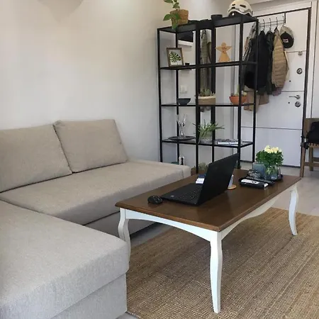 Site Ici Daire, Karsiyaka Sahile Yakin , Lux ,ferah 1+1 Studio. Lägenhet Izmir