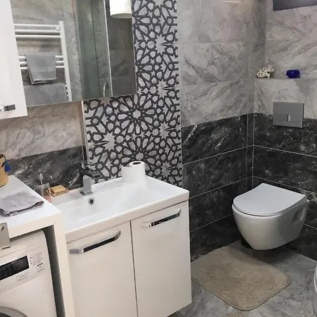 Site Ici Daire, Karsiyaka Sahile Yakin , Lux ,ferah 1+1 Studio. Daire İzmir
