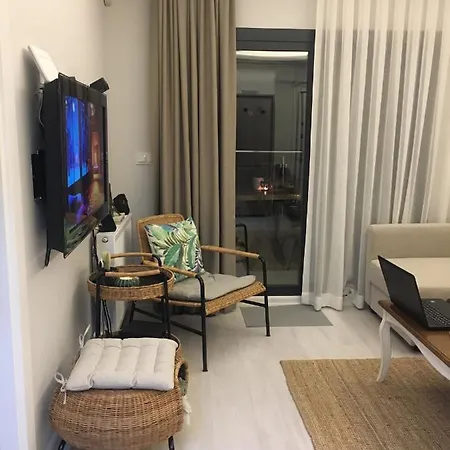 Site Ici Daire, Karsiyaka Sahile Yakin , Lux ,ferah 1+1 Studio. *